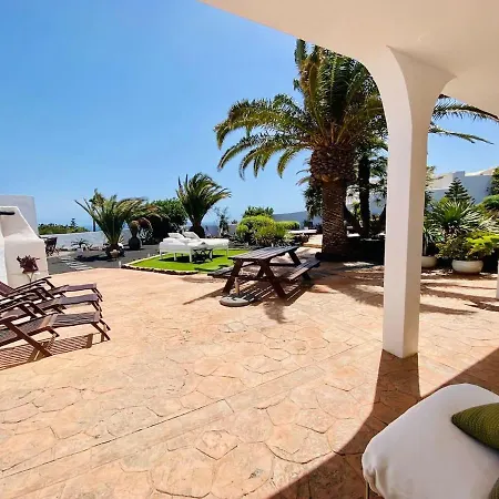 Villa Beautiful&large Lanzarote Spain *