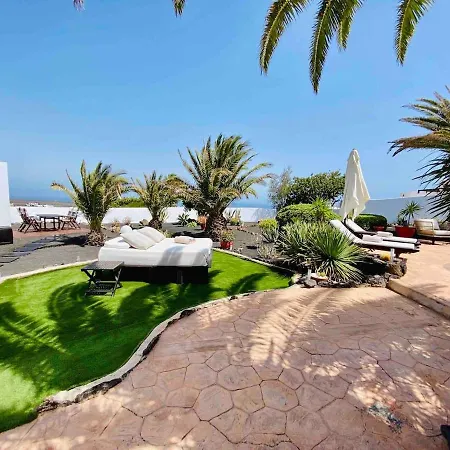 Villa Beautiful And Large Lanzarote Spain Tías